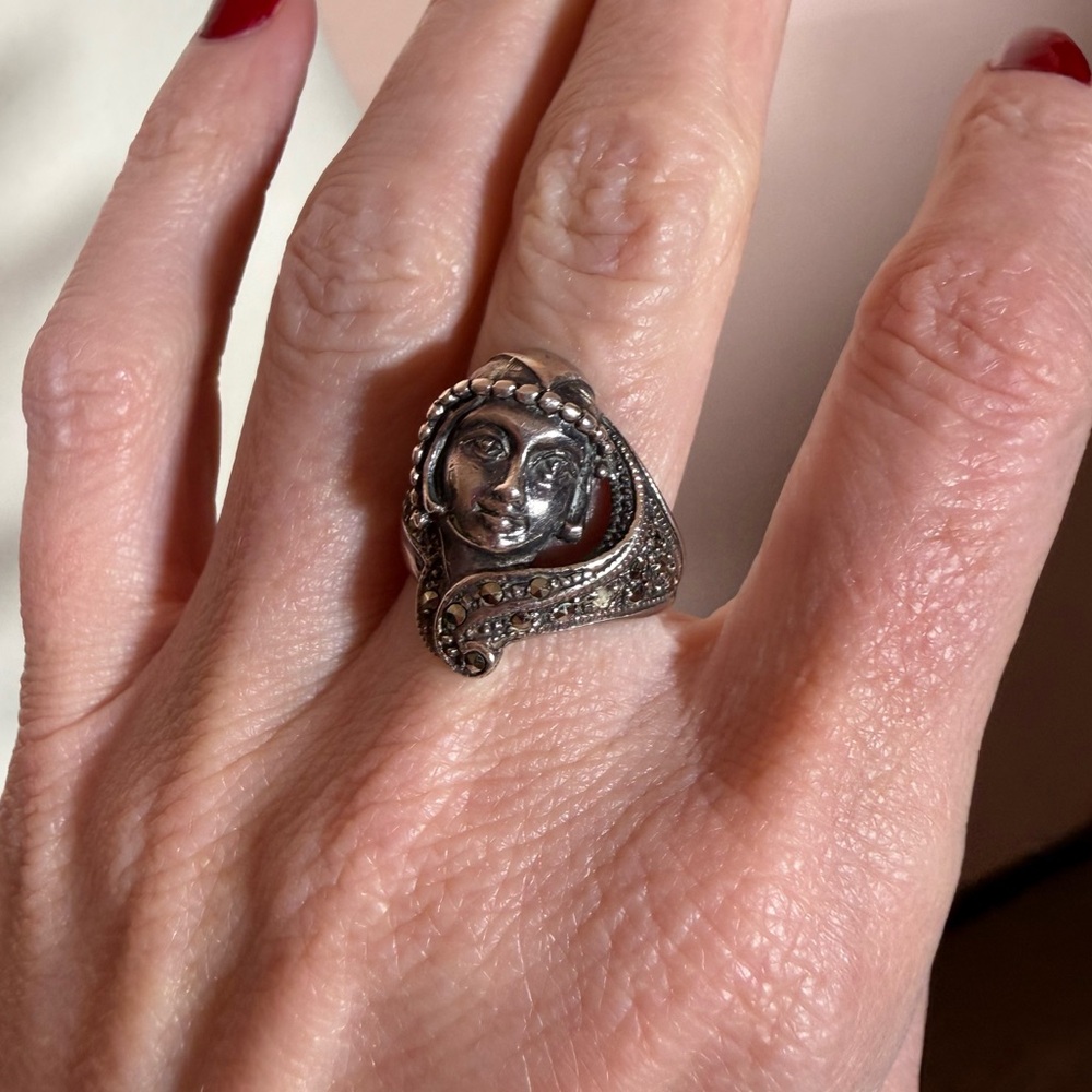 Antique Art deco 1920’s Sterling silver art Nouveau Flapper Face Ring - Picture 15 of 17